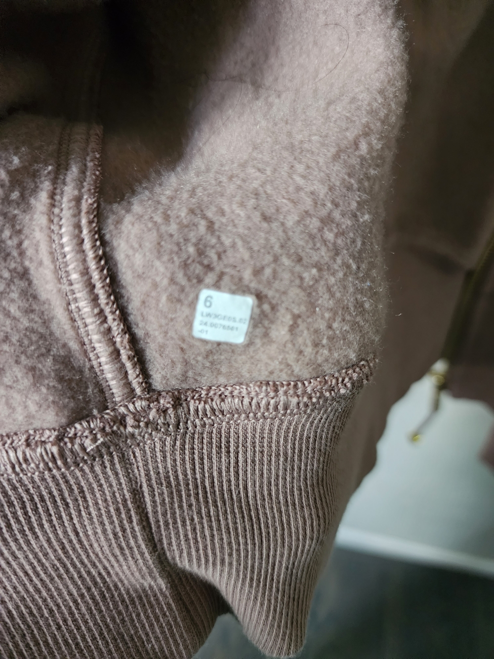 Lululemon Scuba Cropped Full-Zip Hoodie Size 6 - Picture 6 of 6